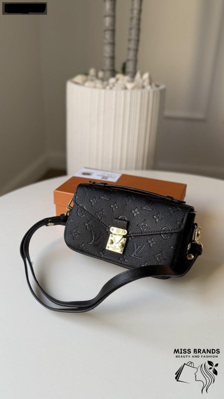 شنطة - لويس فيتون Mini / شامل علبة الشركة