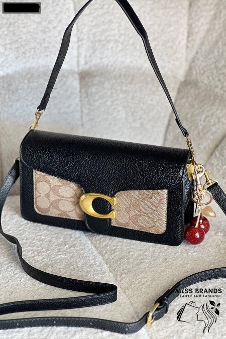 اسود مع نقشة كوتش