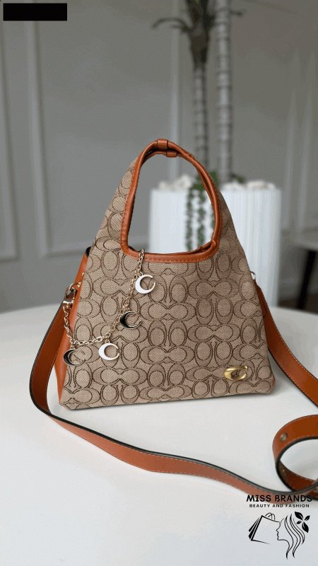 بيج مع بني مع نقشة كوتش